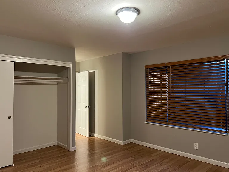 Camellia Ln — Photo 9