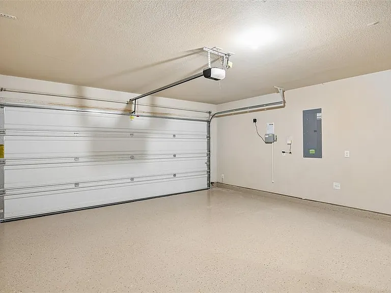 10016 Kemah Pl — Photo 24