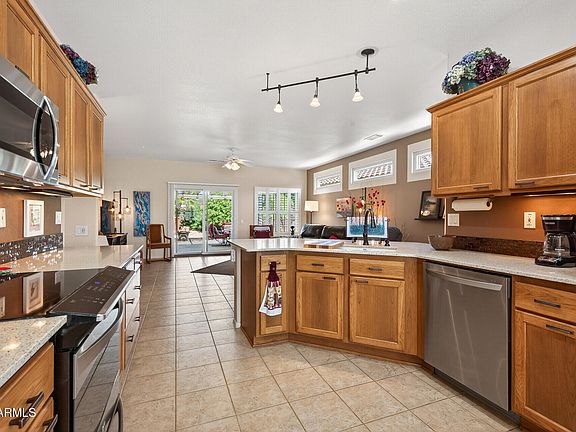 3rd image of 15818 W LAHLUM Lane