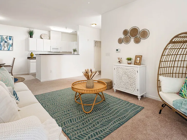 Marley Manor Luxury Apartment Homes — Photo 12
