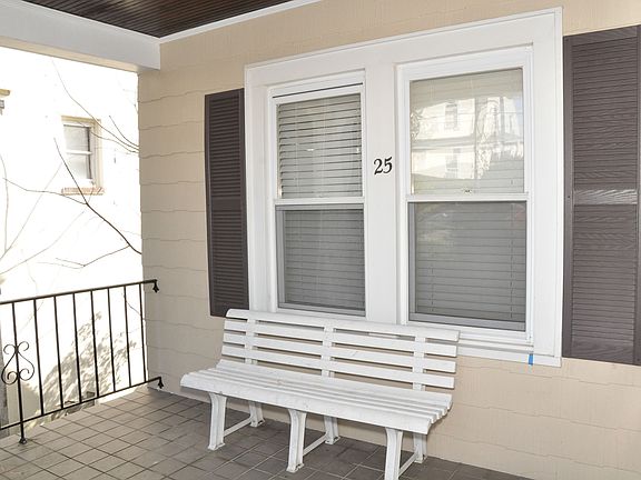 5th image of 25 Breckenridge Ave