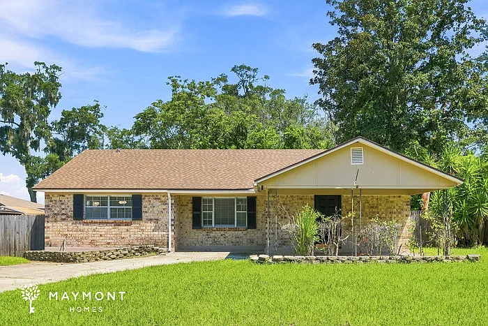 4 bed, 2.0 bath, 1677 sqft, $2,095 — Photo 1