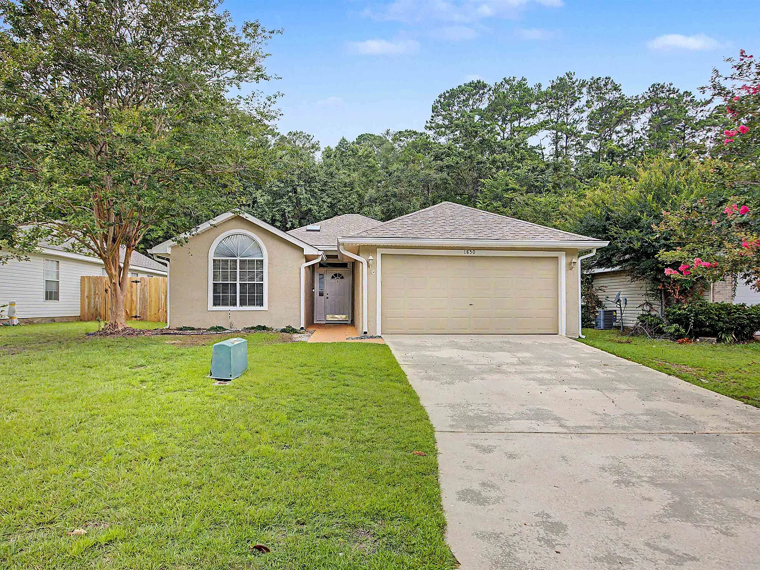 4 bed, 1550 sqft, $2,600 — Photo 2