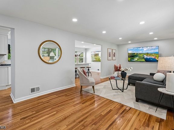 5th image of 59 Sunnyside Rd