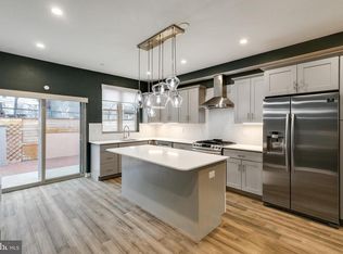 2342 S 6th St, Philadelphia, PA 19148