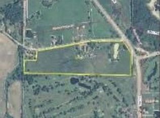 11717 Pleasant Valley Rd, Woodstock, IL 60098