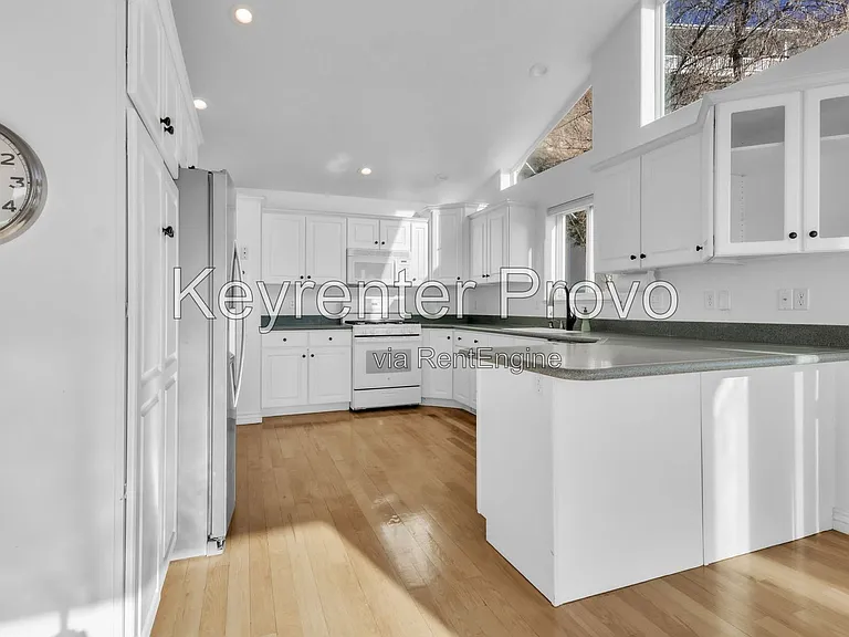 1559 Oak Cliff Dr — Photo 15