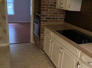 200 Ellzey St, Barnwell, SC 29812