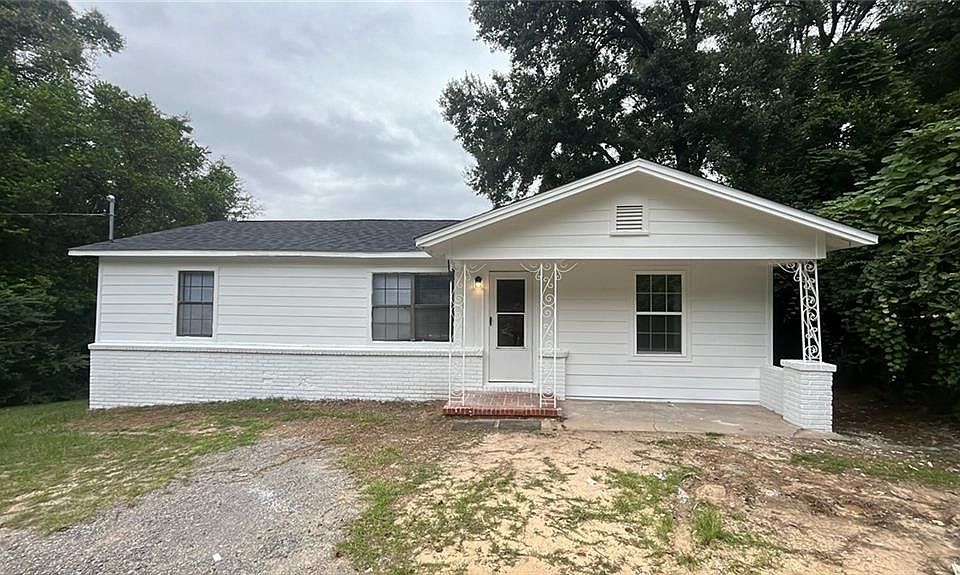 1st image of 3204 Lott Rd