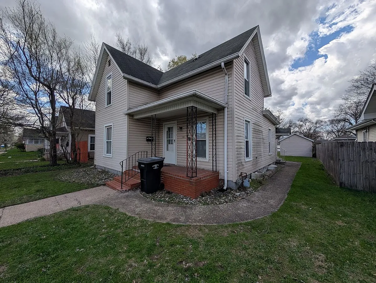 Building Photo - 931 S 34th St
