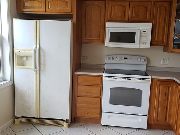 5th image of 2417 Mill St APT 1-2