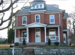 100 Park Ln, Glenmoore, PA 19343