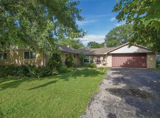 14539 Kilbourne Ave, Midlothian, IL 60445