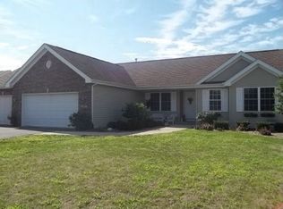 237 Brentwood Rd, Machesney Park, IL 61115