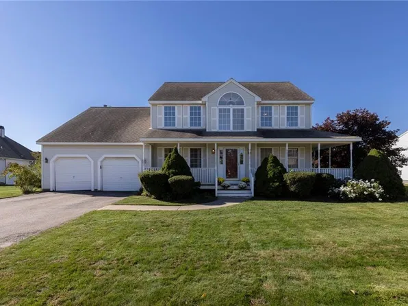 52 Petal Ln, South Kingstown, RI 02879