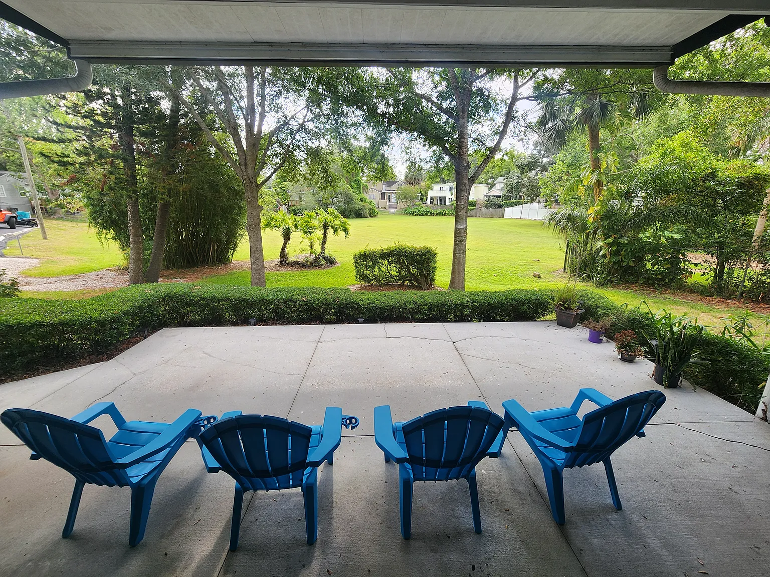 3 bed, 1.5 bath, 2200 sqft, $2,450 — Photo 2
