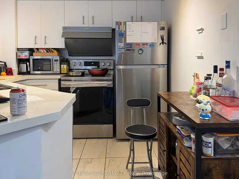 25 Grenville St #1201 — Photo 7
