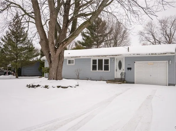 111 Viking Pl, Liverpool, NY 13088