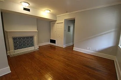 1616 Sycamore St #6 — Photo 7