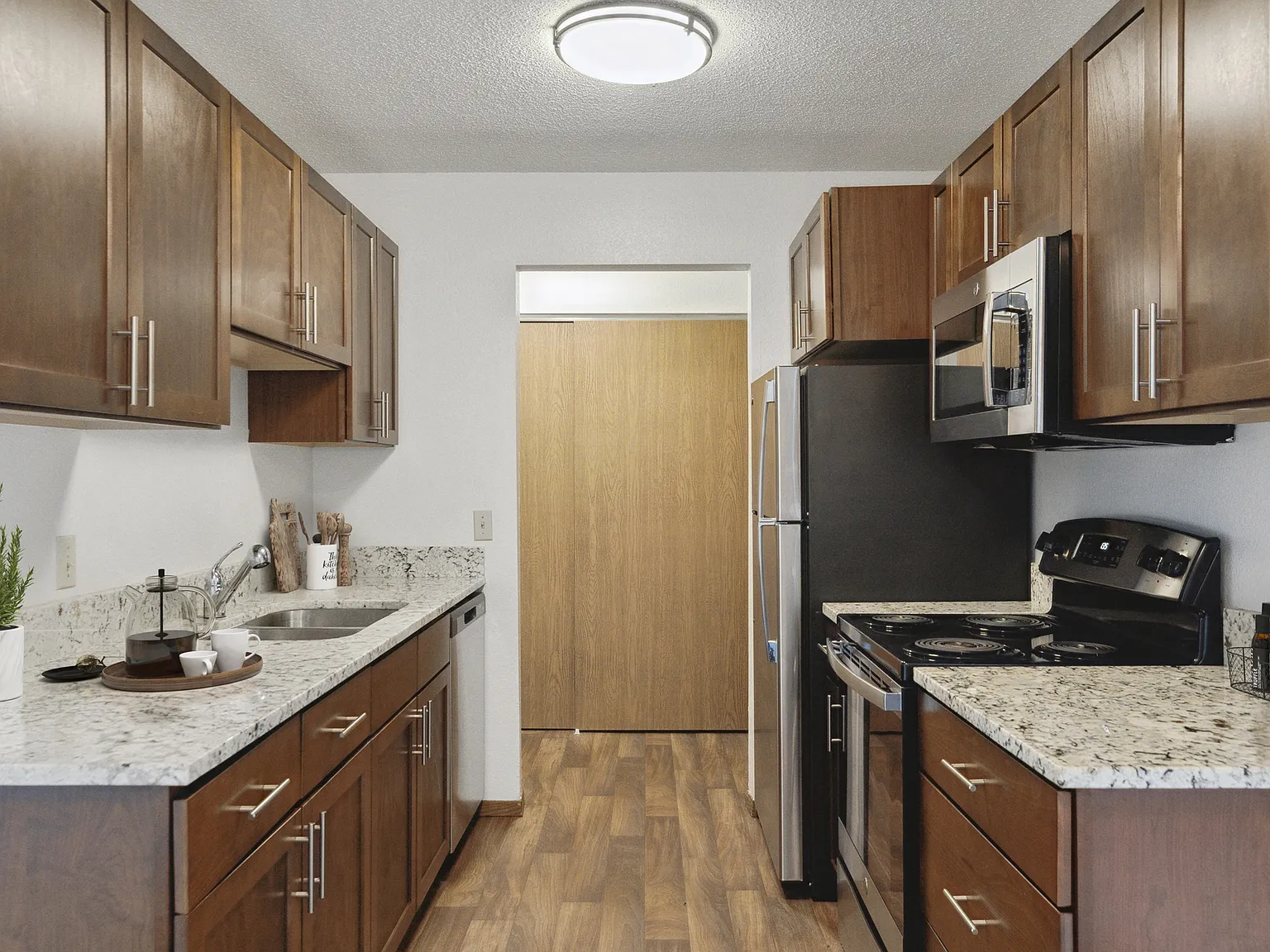Silver Ridge — Photo 2