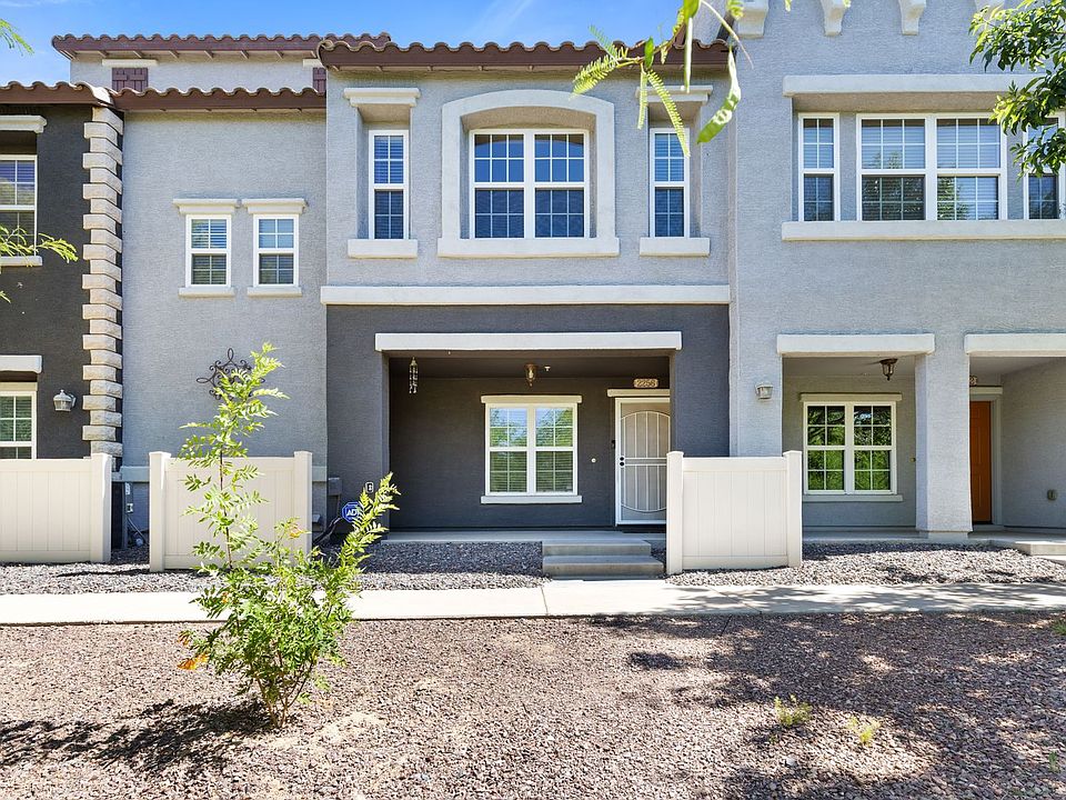 1st image of 2256 E Huntington Dr