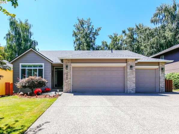 17488 SW Kinglet Dr, Sherwood, OR 97140