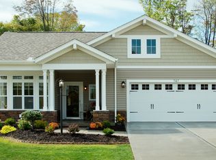 700 Mission Hills Dr, Canonsburg, PA 15317