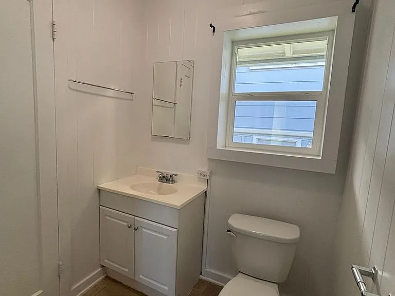 317 Kapulei St — Photo 9