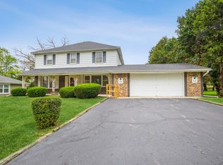 830 S Chatham Ave, Addison, IL 60101