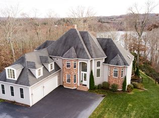 20 Darrows Rdg, East Lyme, CT 06333