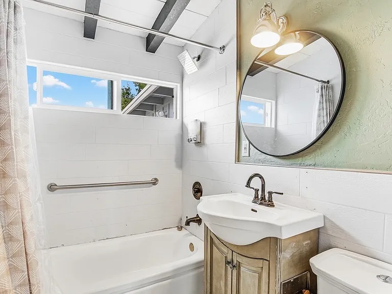 61638 El Reposo Cir — Photo 18