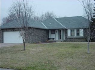 718 E Clay St, Valley Center, KS 67147