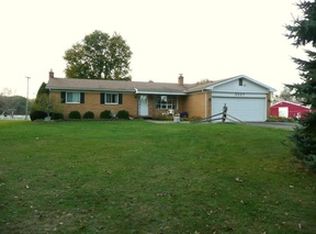 9207 Pontiac Trl, South Lyon, MI 48178