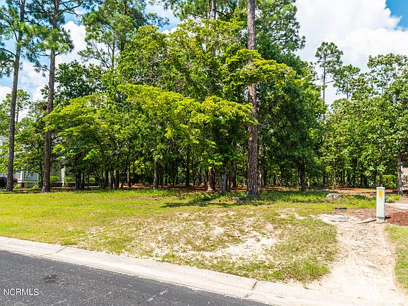 3rd image of 476 Woodbury Court SE LOT 7
