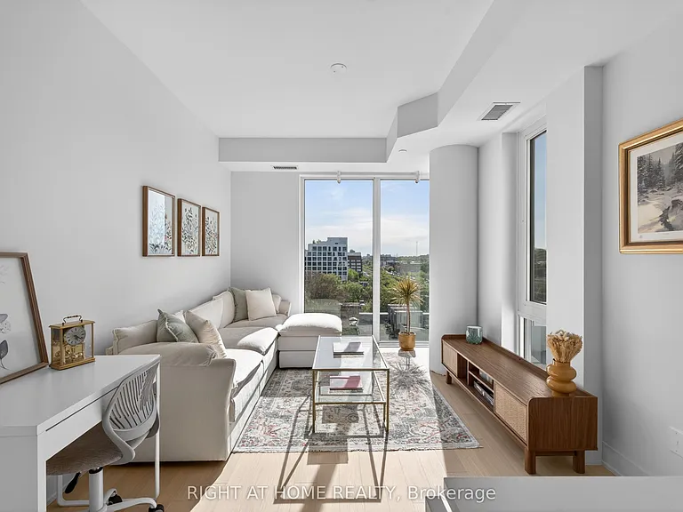 322 Dupont St #806 — Photo 13