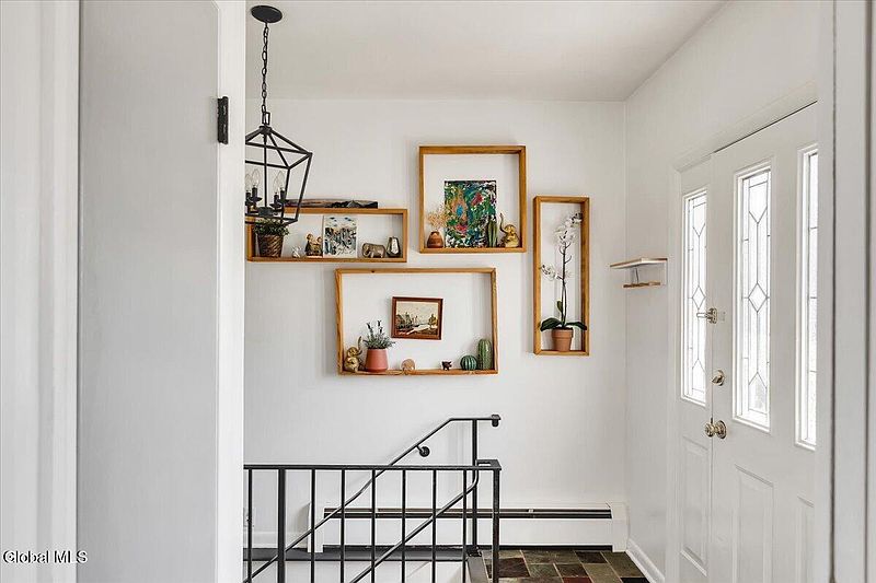3rd image of 38 Hialeah Drive