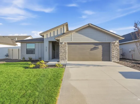 3790 E Freedom Tower Dr, Nampa, ID 83686