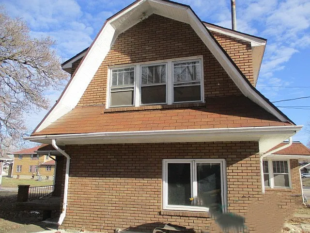 4 bed, 3577 sqft, $1,150 — Photo 3
