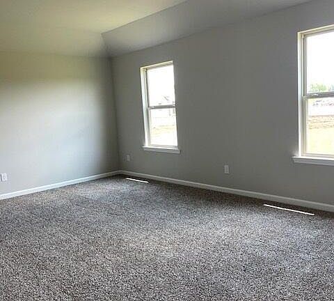 3rd image of 103 Cane Hill Dr