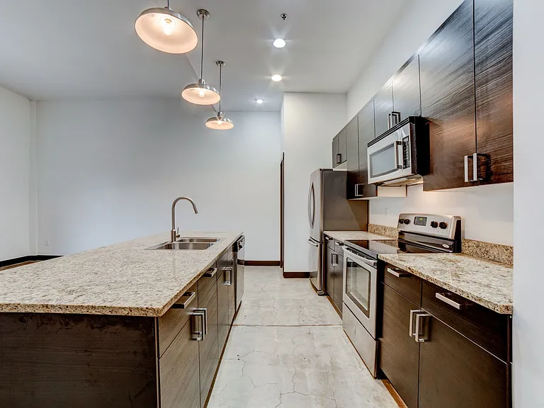 Vandever Lofts — Photo 39