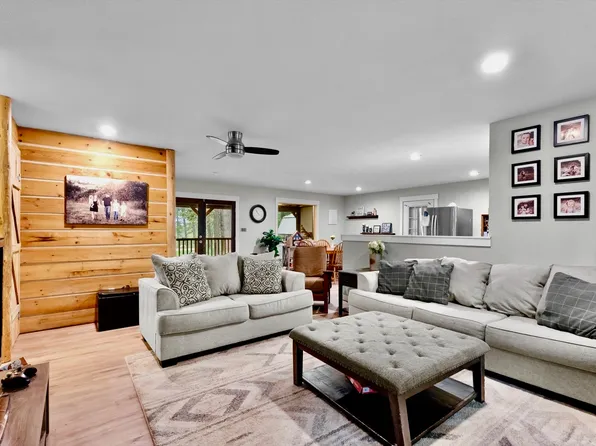 228 Gilbert Lake Dr, Kalispell, MT 59901