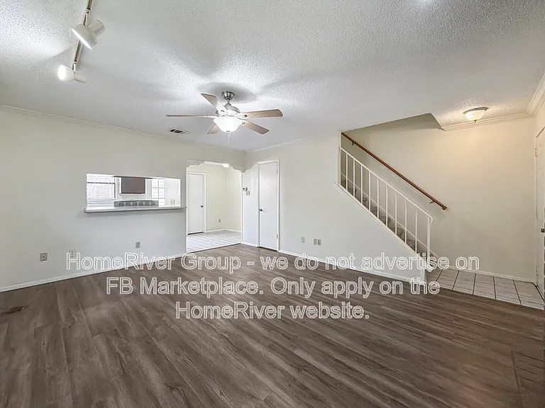 8400 Jamestown Dr #518 — Photo 3