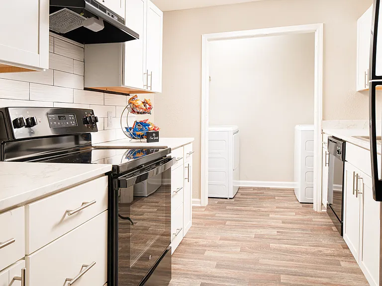 Arbor Park Apartments — Photo 9