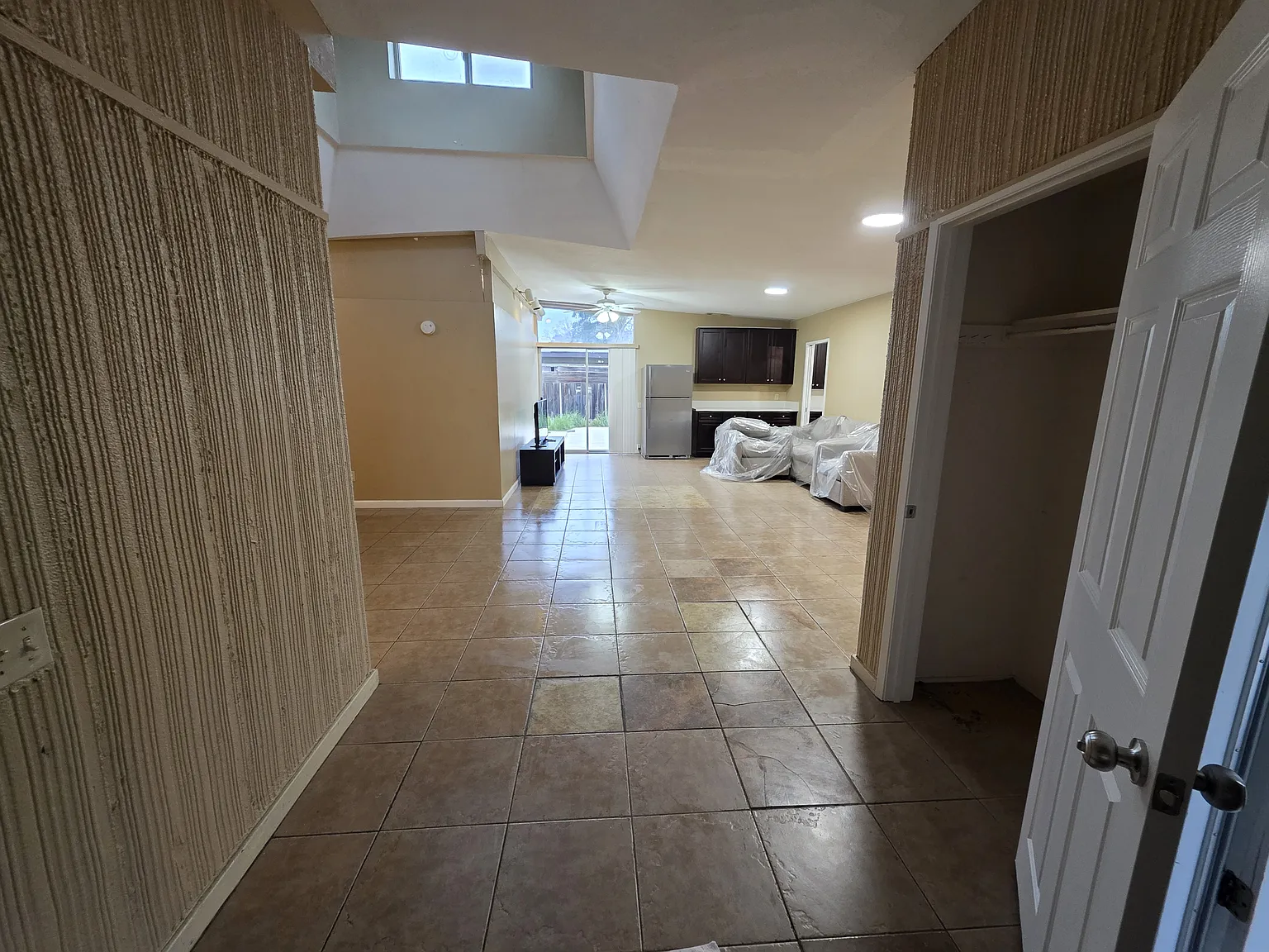1312 Toyon Place — Photo 4