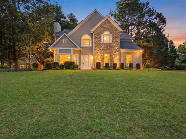 2084 York River Way, Suwanee, GA 30024