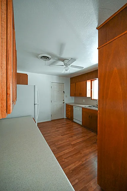3 bed, 1269 sqft, $1,350 — Photo 4