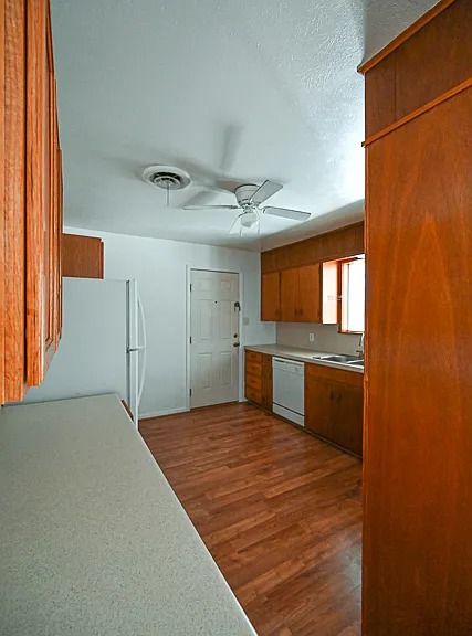 903 N Lamb St — Photo 4