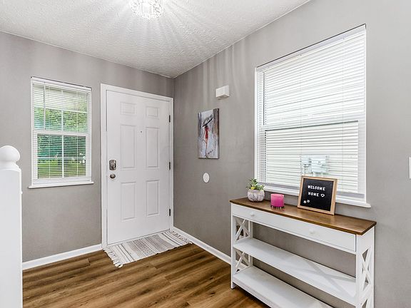 4th image of 3110 Cumberland Woods Dr
