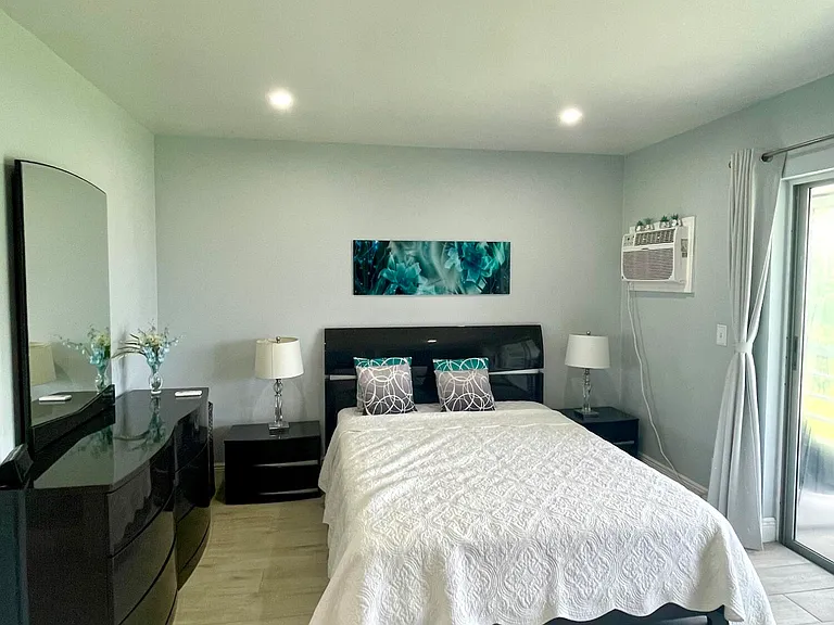 107 Kent St #107-G — Photo 11