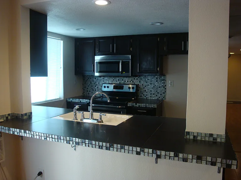 1056 S Idaho St — Photo 10